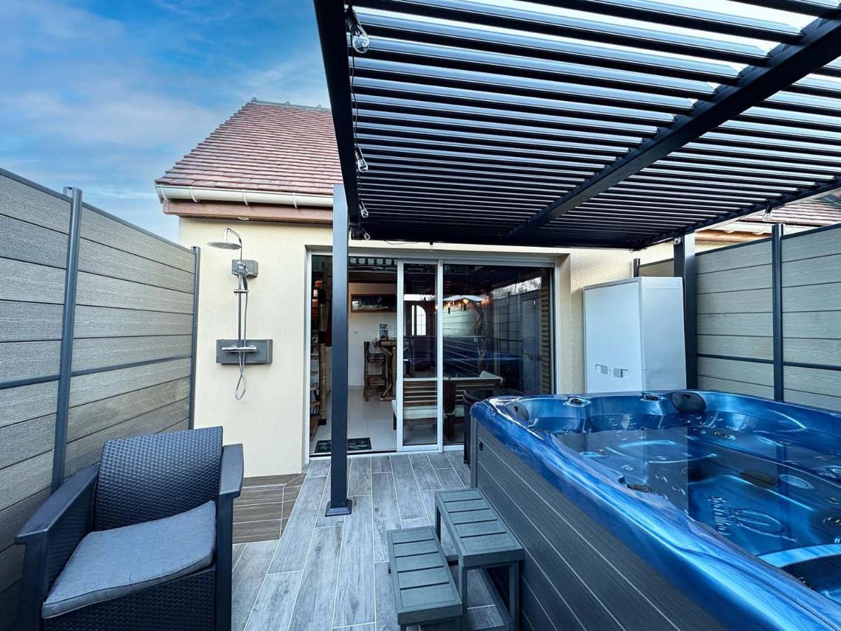 La Kaz Rhumantique Sauna And Spa Privatif La Rivière-Saint-Sauveur Zewnętrze zdjęcie