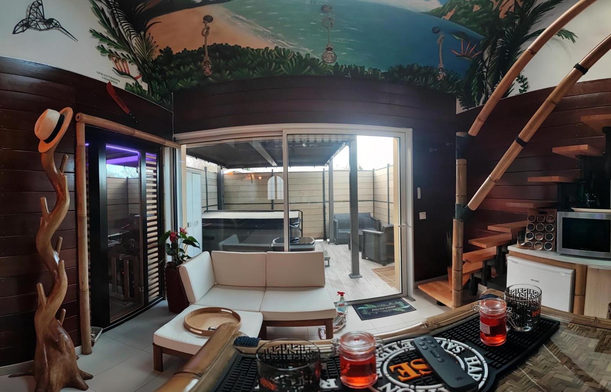 La Kaz Rhumantique Sauna And Spa Privatif La Rivière-Saint-Sauveur Zewnętrze zdjęcie